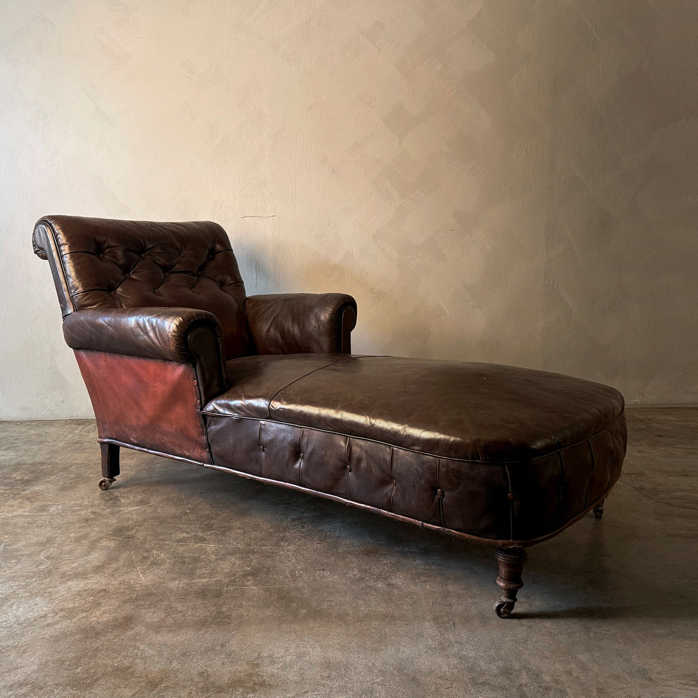 Leather Buttoned Daybed