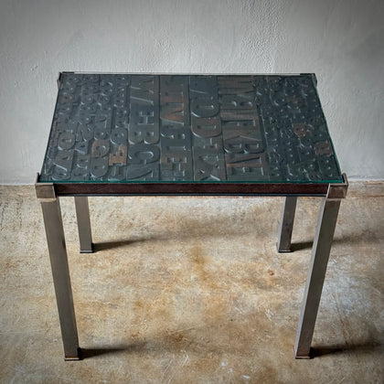 METAL TABLE